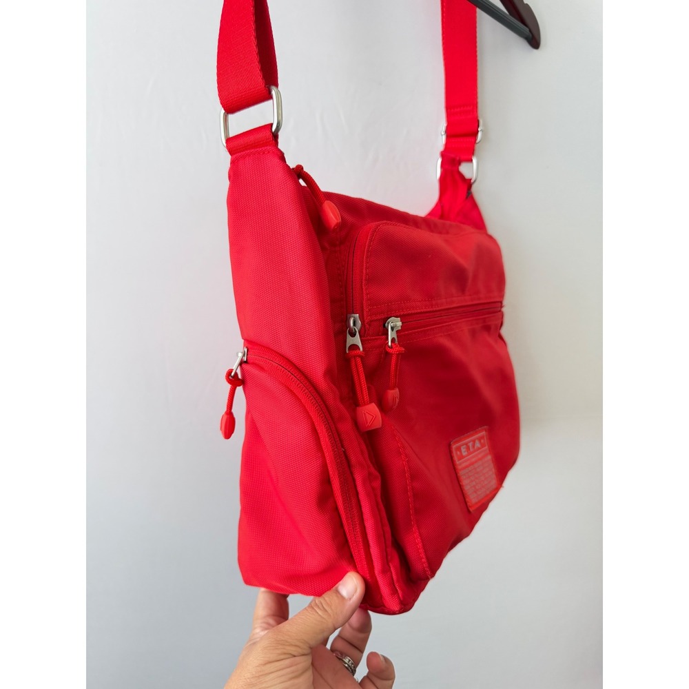 Rosetti ETA Crossbody Bag Everyday Travel Adventure Utility Red Medium - Picture 2 of 8